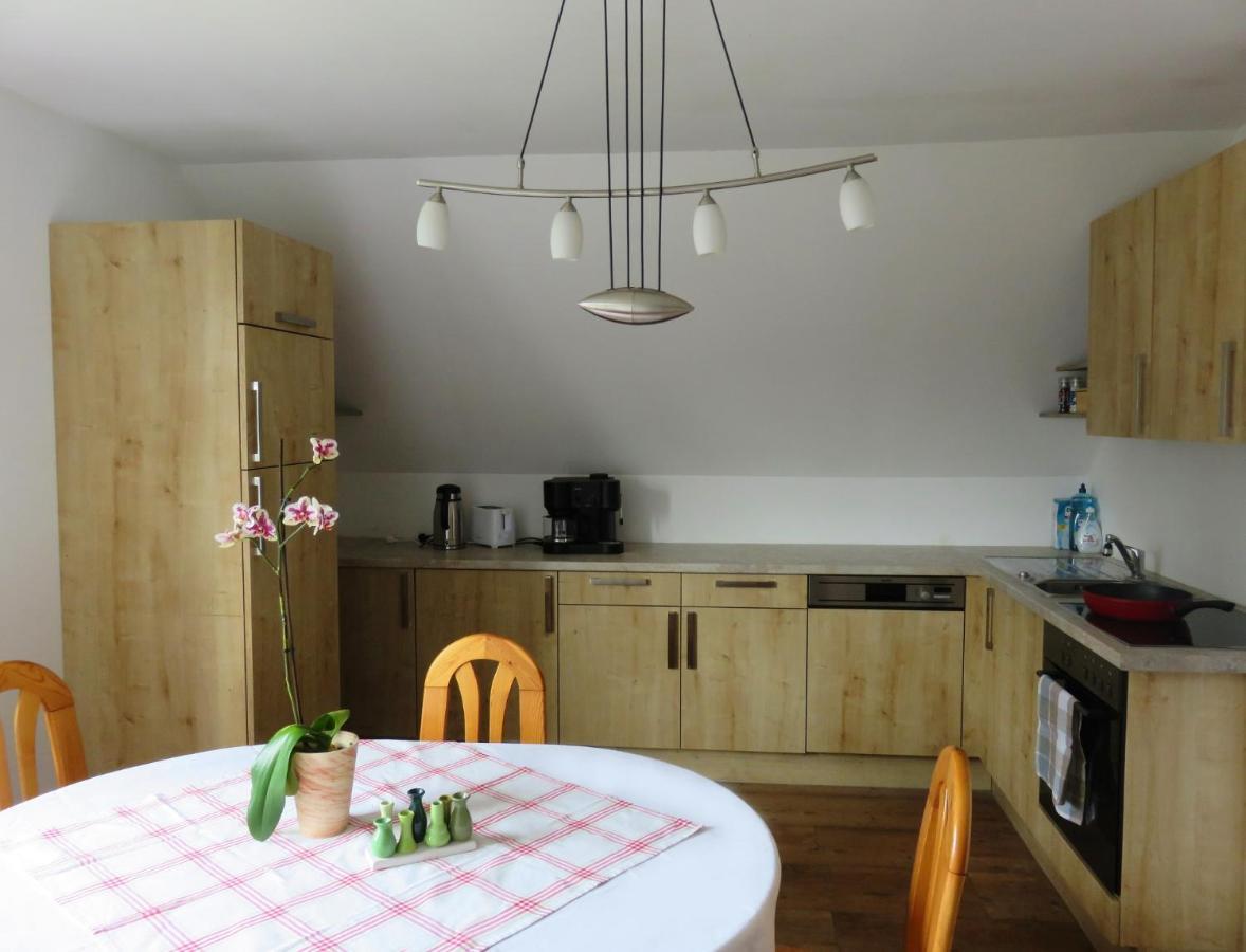 Ferienwohnung Martina Sinzing エクステリア 写真
